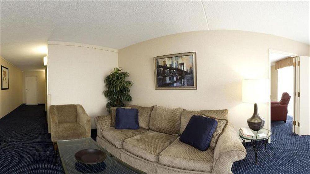 Holiday Inn Akron-West By Ihg Montrose Eksteriør bilde